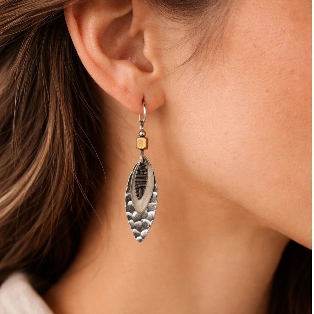 Dangle Earrings Vintage Mixed Metal Hammered Leaf Boho‎ Artisan Two Tone Drop